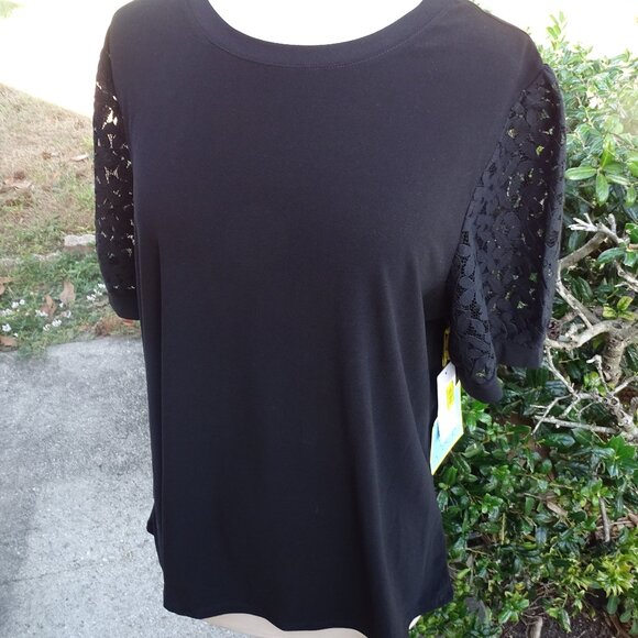 CeCe Black Knit Top with Lace Short Sleeves 1X NWT - Picture 6 of 11